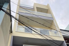 CHDV Gần Hoàng Diệu 2 Linh Chiểu, DT 35tr/th Giá Chỉ Hơn 8 Tỷ, HXH, Gần ĐH Ngân Hàng, SPKT